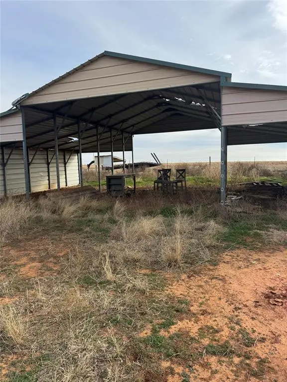 273453 E 1780 RD, Comanche, OK 73529