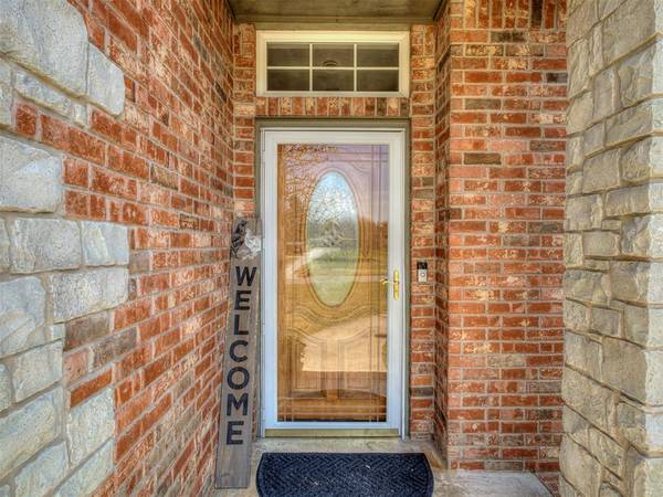 456 Murray DR, Choctaw, OK 73020