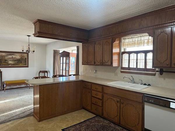 1765 E Circle DR, Choctaw, OK 73020
