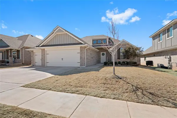 18801 Austin PL, Edmond, OK 73012