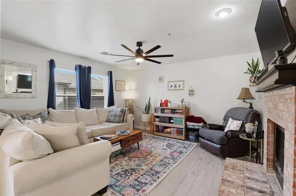 13827 Crossing WAY #West, Edmond, OK 73013