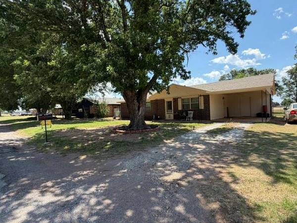 315 E Ada ST, Tipton, OK 73570