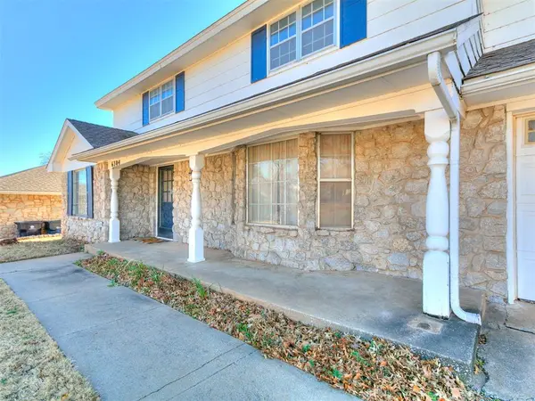 6304 Lansbrook LN, Oklahoma City, OK 73132