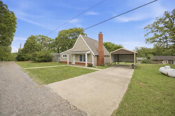 415643 E 1093 RD, Checotah, OK 74426