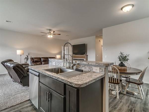 11036 NW 94th TER, Yukon, OK 73099