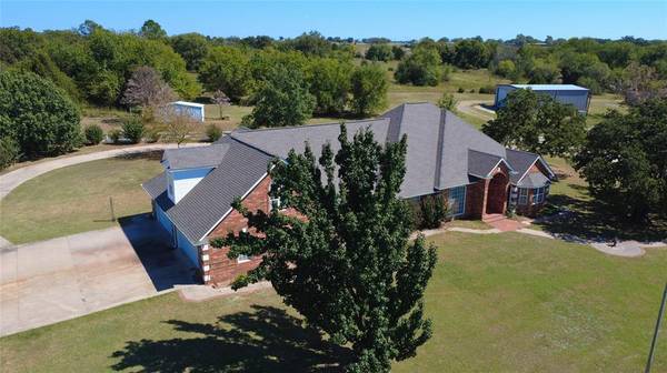 101 Gatlin DR, Meeker, OK 74855