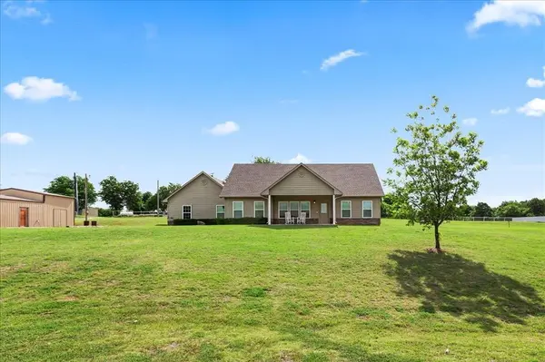 44131 County Street 2730, Cement, OK 73017