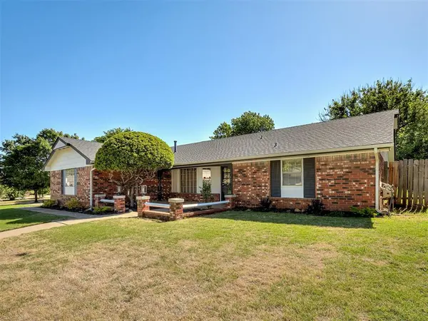 9216 Sutton PL, Oklahoma City, OK 73132