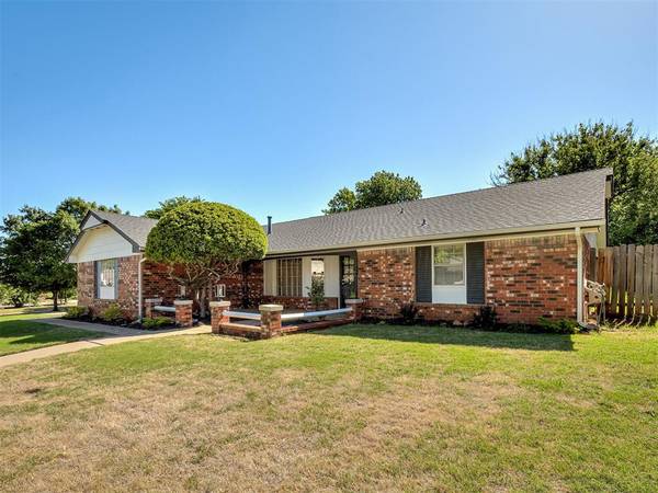 9216 Sutton PL, Oklahoma City, OK 73132