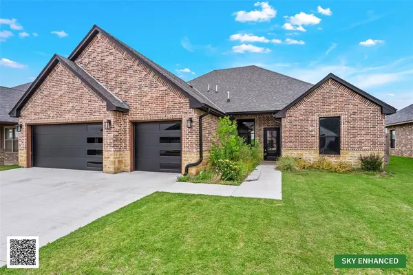 3914 NE Shenandoah DR, Lawton, OK 73507
