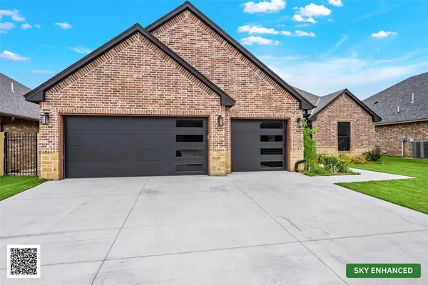 3914 NE Shenandoah DR, Lawton, OK 73507