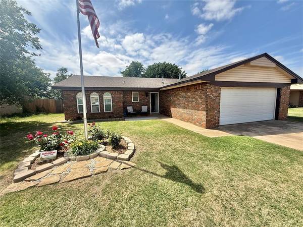 1712 Tyler ST, Altus, OK 73521
