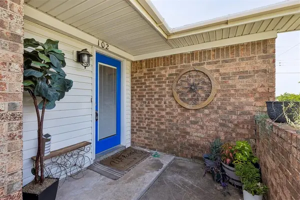 102 N Locust ST, Fletcher, OK 73541