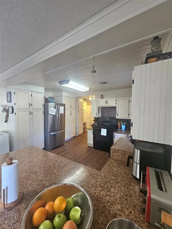 208 W 6th ST, Duke, OK 73532