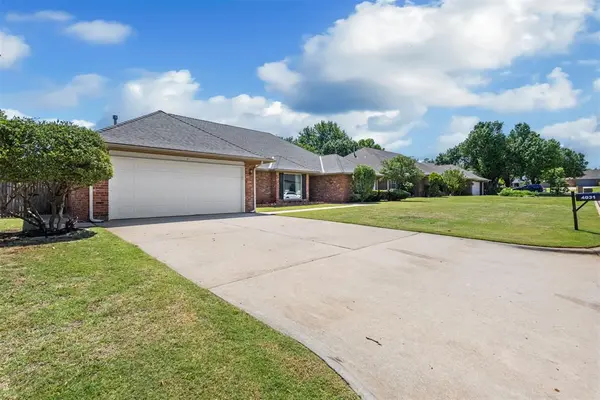 4031 Spyglass RD, Oklahoma City, OK 73120