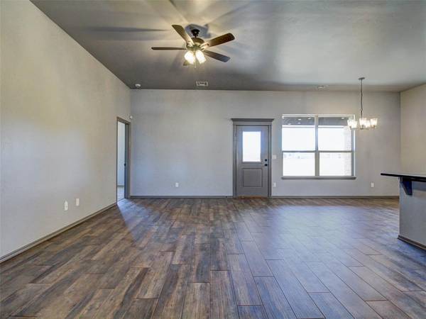 15957 Pecan RD, Mcloud, OK 74851