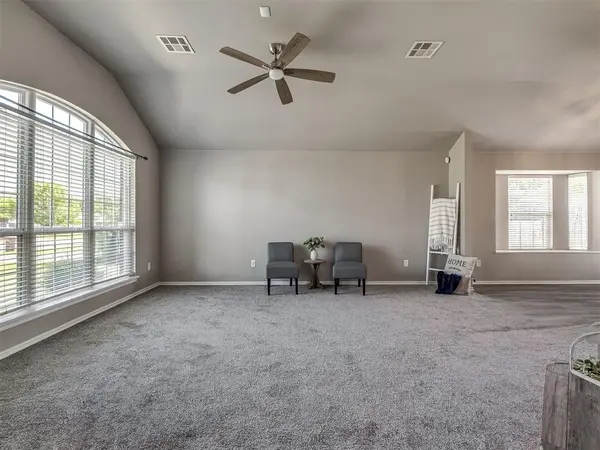 1816 Creekside DR, Norman, OK 73071