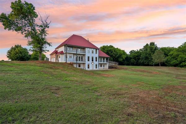 706 W Chestnut RD, Washington, OK 73093