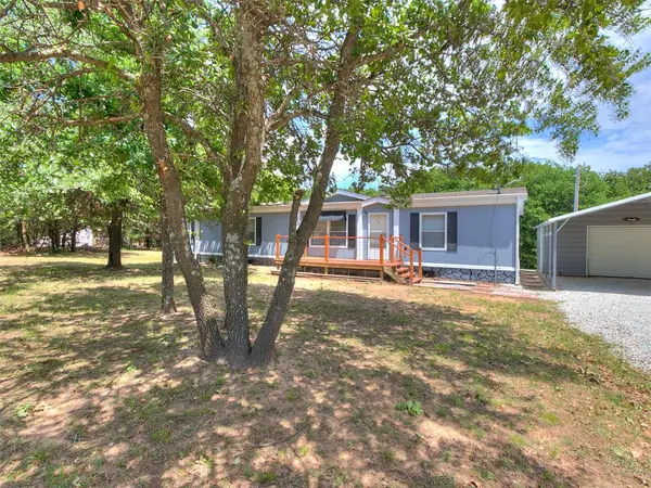 9688 Forest Hills DR, Harrah, OK 73045