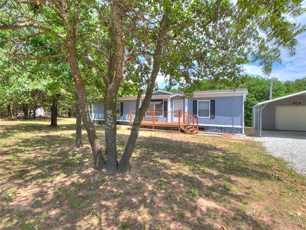 9688 Forest Hills DR, Harrah, OK 73045