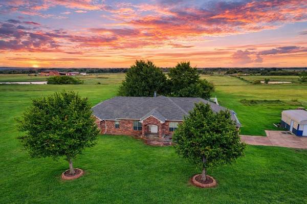 104278 Homestead DR, Mcloud, OK 74851