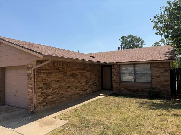 7702 NW 113th PL, Oklahoma City, OK 73162