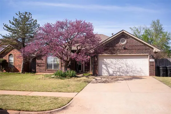 1109 NE 25th ST, Moore, OK 73160