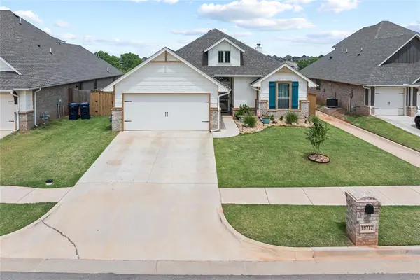 18712 Austin PL, Edmond, OK 73012