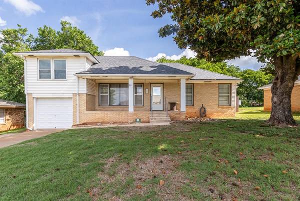 821 W Washington ST, Purcell, OK 73080