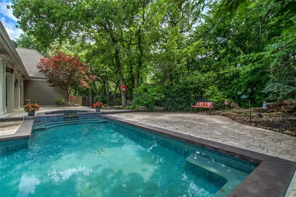 4109 Copper Rock DR, Edmond, OK 73025