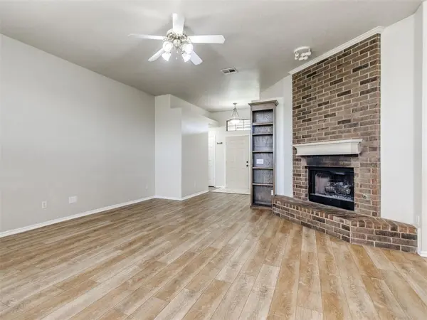 16205 Clear Creek DR, Edmond, OK 73013