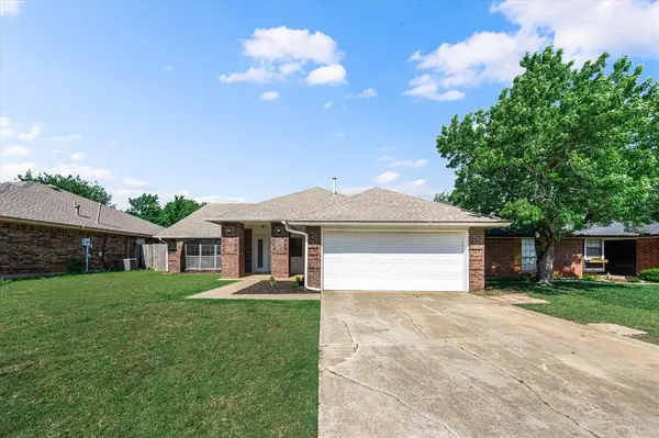 12021 Moon Beam DR, Oklahoma City, OK 73162