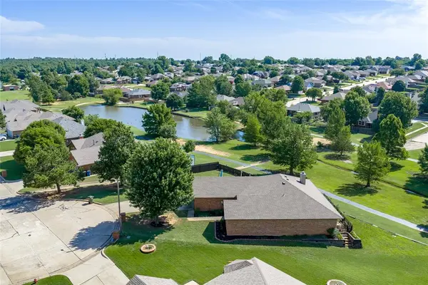 2024 Lakeside DR, Midwest City, OK 73130