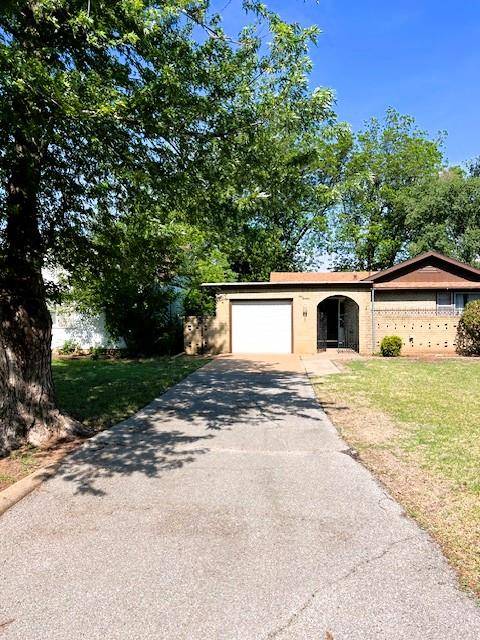 413 N Washington ST, Hobart, OK 73651