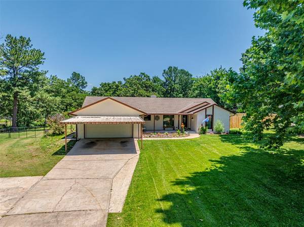3584 Santa Fe DR, Choctaw, OK 73020
