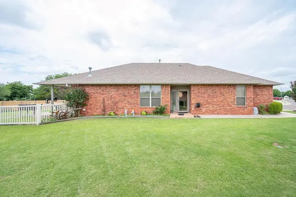 4 SW 92nd PL, Oklahoma City, OK 73139