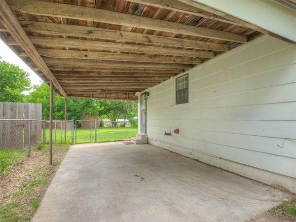117 S 5th ST, Noble, OK 73068