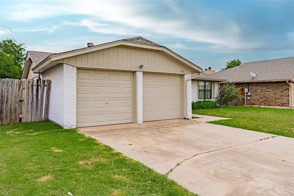 7517 NW 116th ST, Oklahoma City, OK 73162