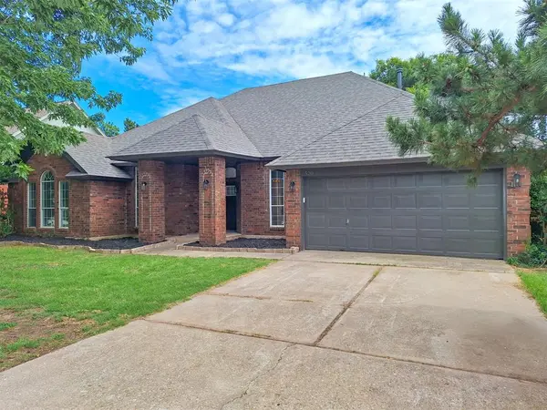 520 NW 167th ST, Edmond, OK 73012