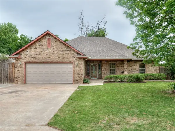 2413 E Karen TER, Mustang, OK 73064