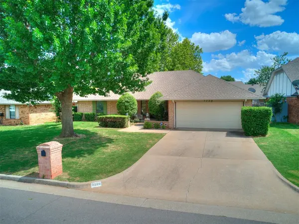 7228 NW 119th ST, Oklahoma City, OK 73162