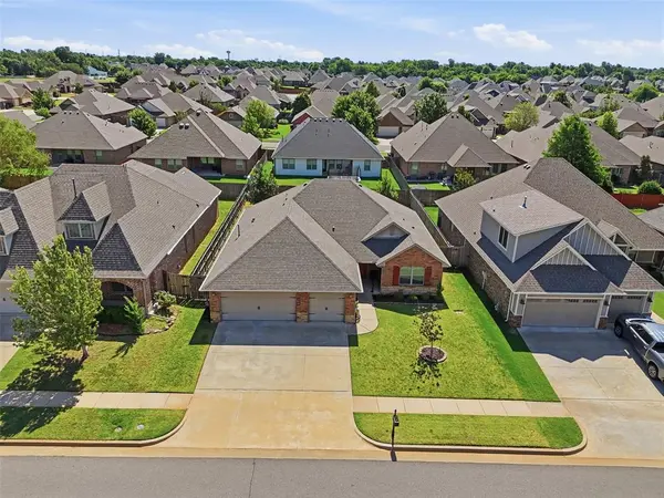 18804 Havenbrook RD, Edmond, OK 73012