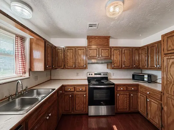 703 N Vernon AVE, Hinton, OK 73047