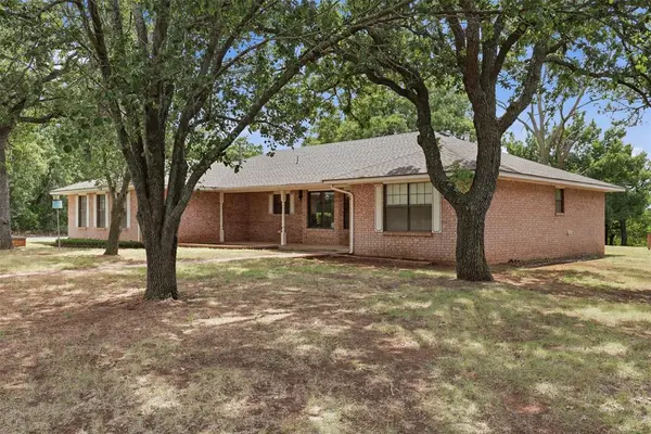 2188 Foster DR, Duncan, OK 73533