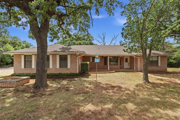 2188 Foster DR, Duncan, OK 73533