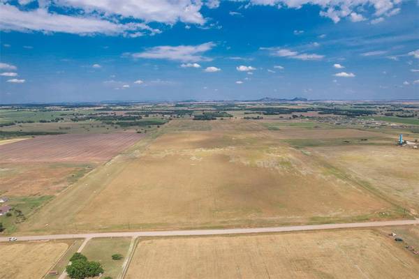205 E County RD, Altus, OK 73521