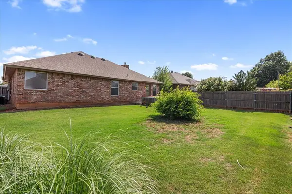 8117 NW 83rd PL, Oklahoma City, OK 73132