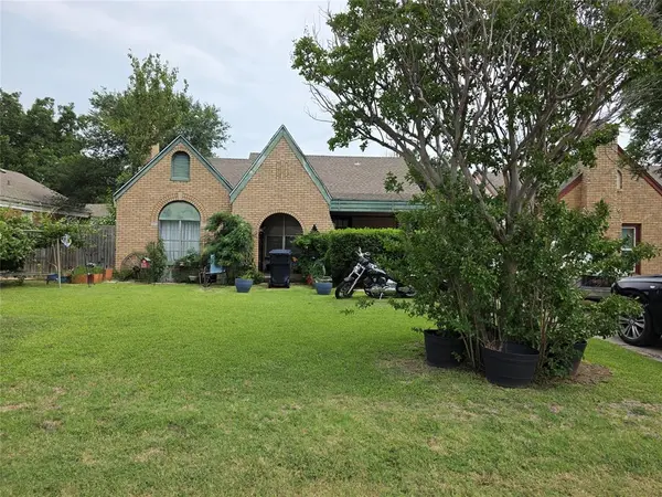 2441 Cashion PL, Oklahoma City, OK 73112