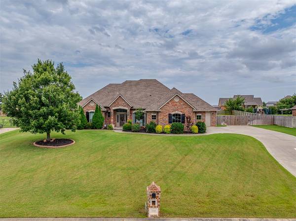 718 Silver Chase DR, Choctaw, OK 73020