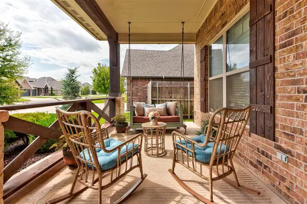 2409 Crystal Creek DR, Yukon, OK 73099